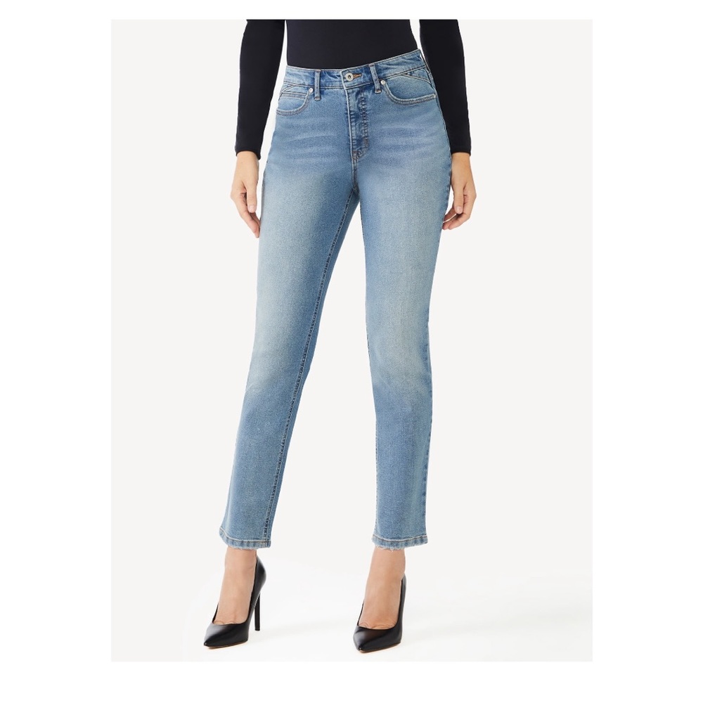 Sofia Jeans Women's Adora Curvy Girlfriend High Rise Jeans NWT SZ 8